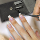 Estima Manicure Set+in use