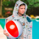 Kids Hooded Towel+in use v2